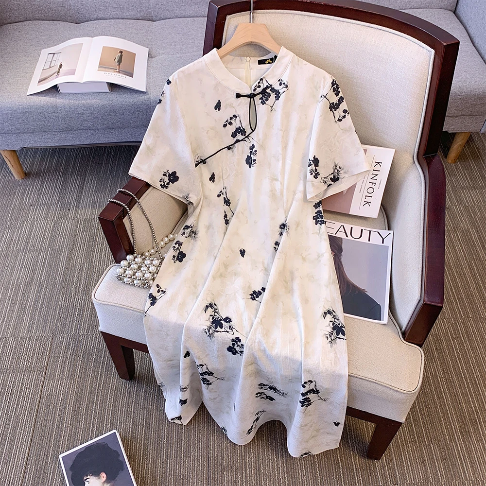 Plus-size women's summer casual commuting loose comfortable dress New Chinese style back zipper white button short sleeve dress