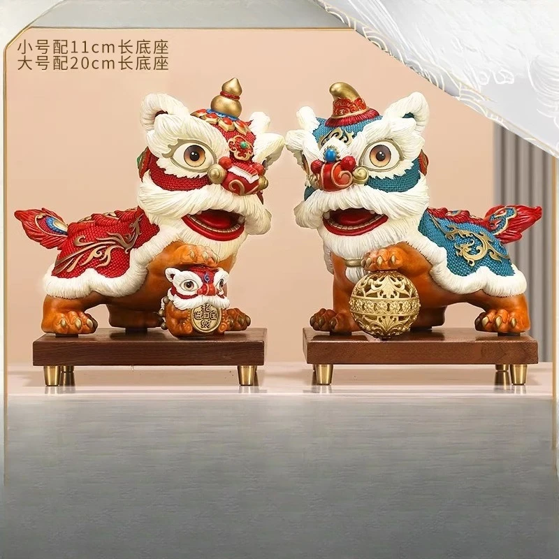 Lion Dance Ornament A pair of home decoration handicrafts enter the entrance wine cabinet for Chinese New Year gifts