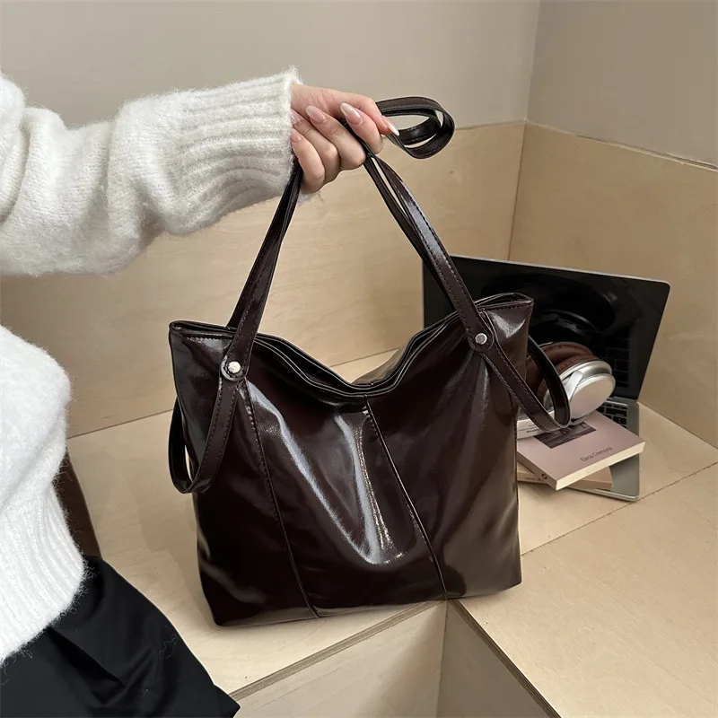 

Нишевая большая сумка осень-зима 2025 года, роскошная женская сумка через плечо, универсальная сумка через плечо «день-ночь», минималистичная сумка-слинг