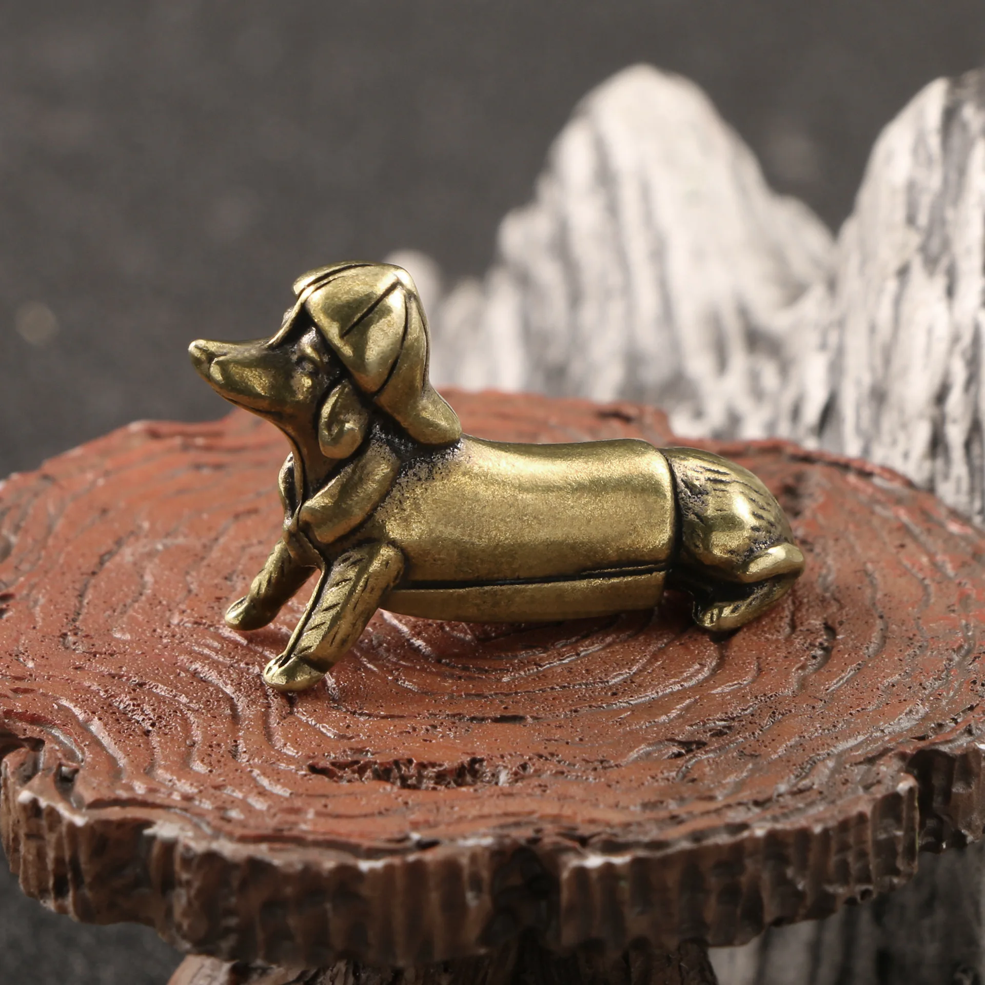 Dachshund Brass Pet Dog Decorative Figurines Cute Animal Desk Decoration Miniatures Metal Figurines Lucky Dog Decoration Home