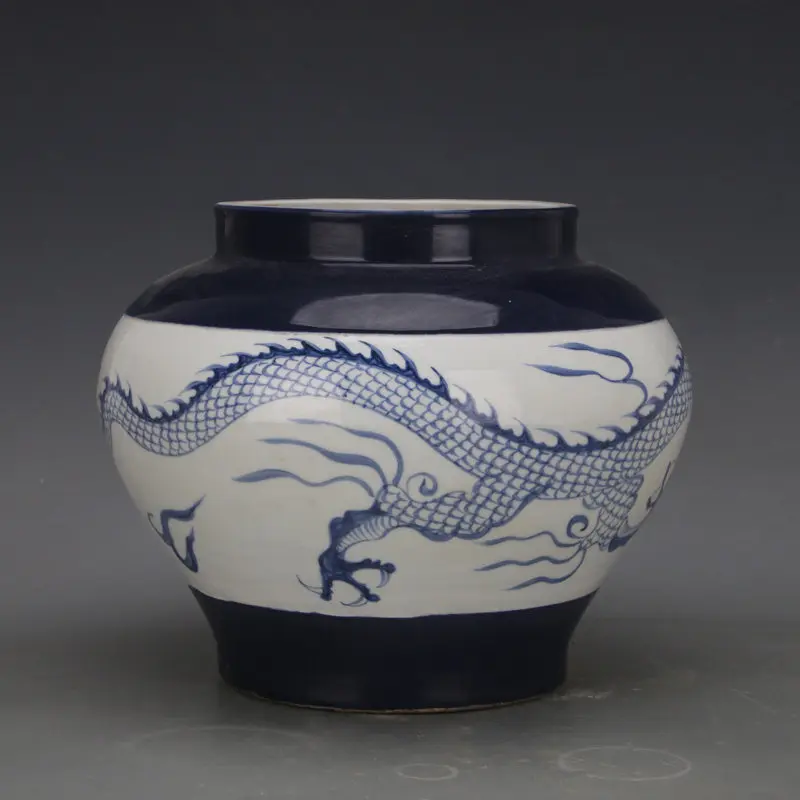 Yuan Dynasty Style Blue Glaze Porcelain Jar with Hand-painted Dragon Motif Antique Replica Home Decor Collectible