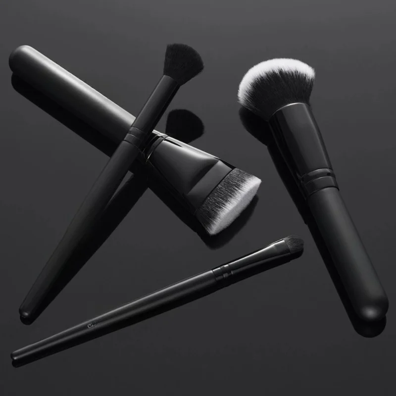 

new Complexion Perfection Brush Kit