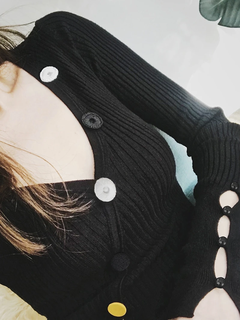 

Trendy k Knitted Top Women's V-ne Asymmetric Tight Base irt Faionable Irregular Buttoned Cotton Long Sve T