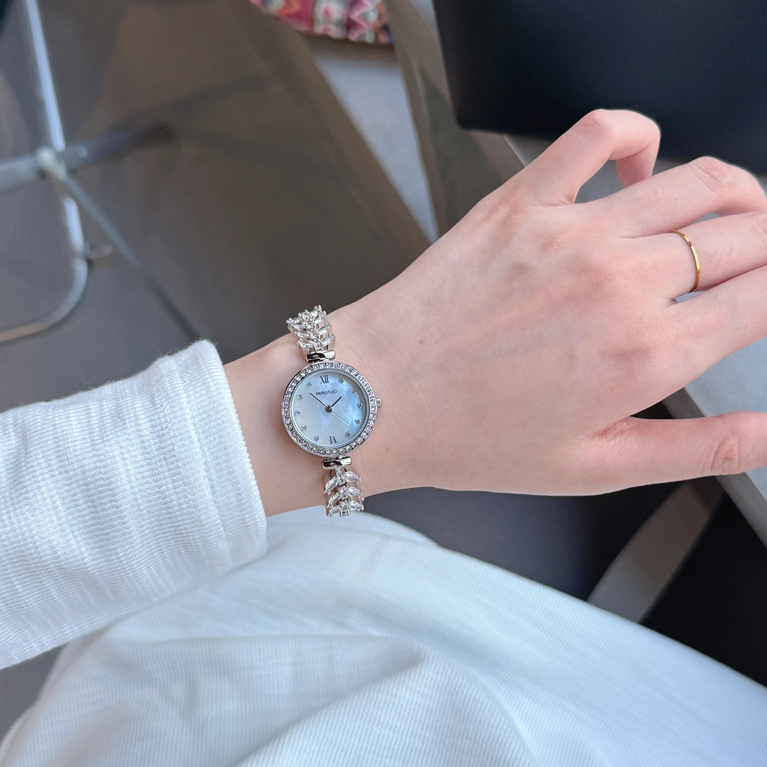 Mermaid Design Full Diamond Women's Watch Top Luxury Fashion Personality Quartz Watch Niche Casual Daily Bracelet Women's Watch