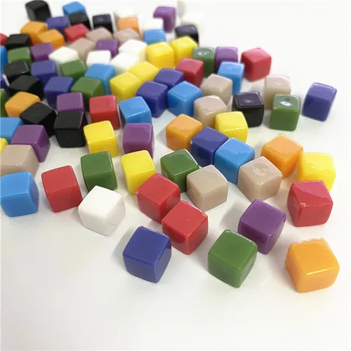 Imagen 2 del producto 100 unids/set 8mm Color sólido esquina cuadrada en blanco dados acrílicos pieza de ajedrez cubo de tamiz de ángulo recto para juego de mesa