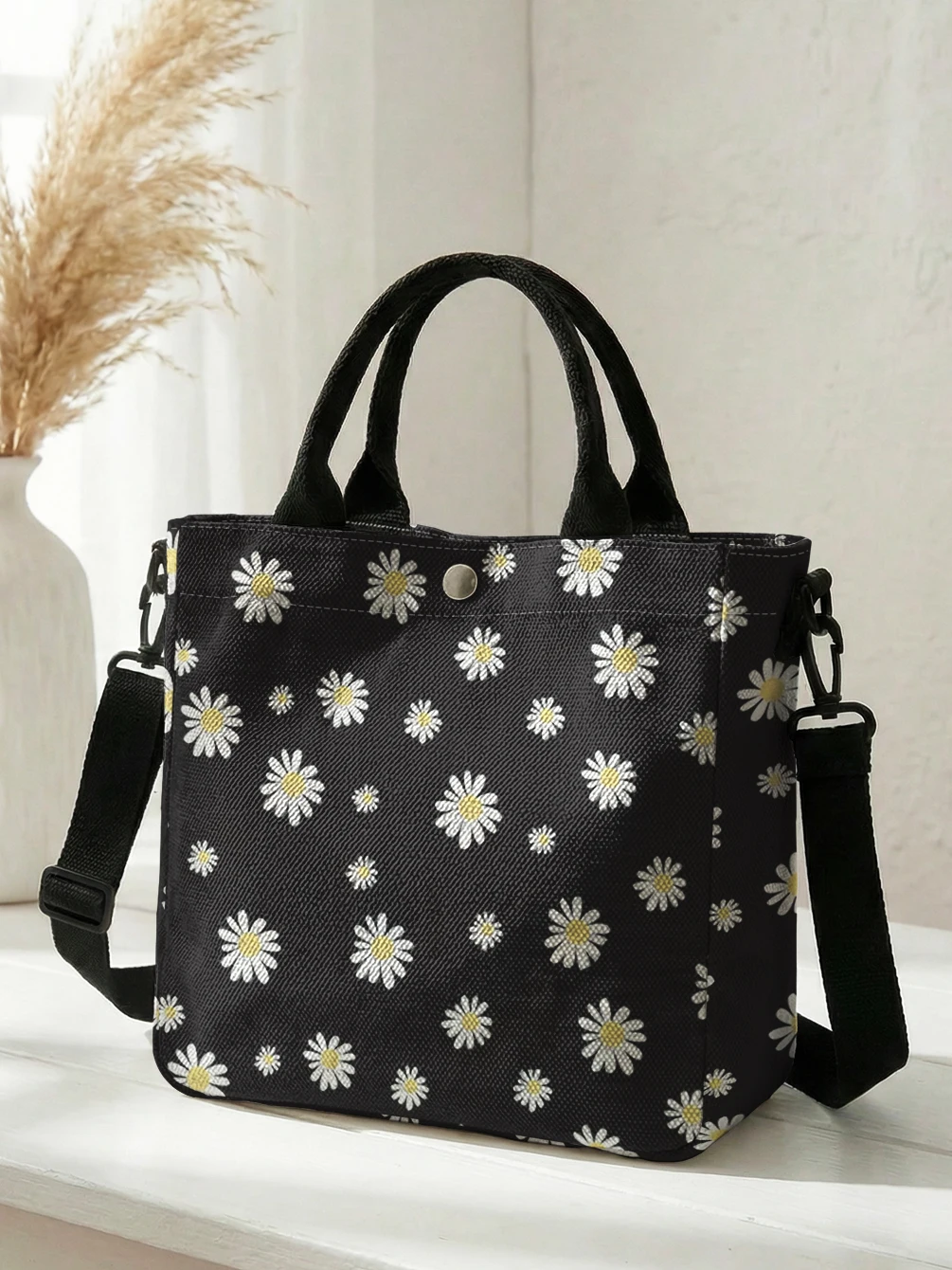 White Daisy Floral Black Background Print Tote Bag Detachable Strap Crossbody Handbag For Women Daily Shopping
