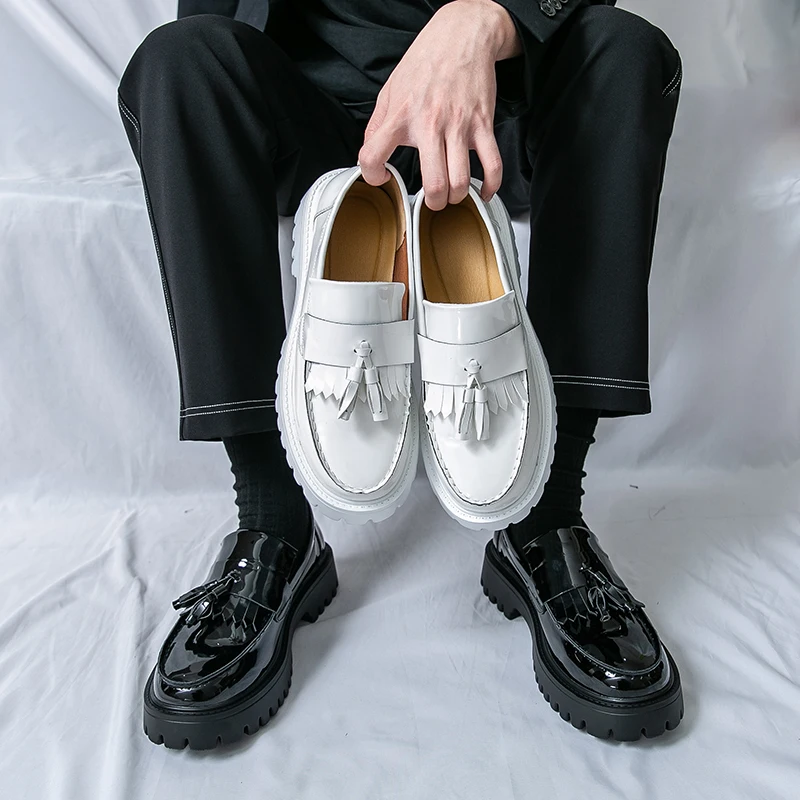 

Men Shoes White Loafers Comfortable Shoes Men Leather Wedding Platform Moccasins British Style Retro Driving Shoes for Men