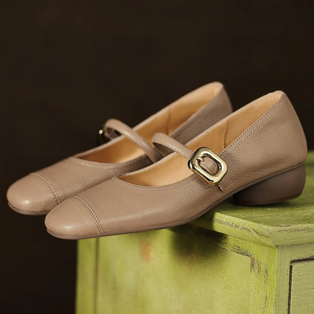 

Женские слипоны на плоской подошве из овчины с квадратным носком и металлической пряжкой, высококачественные мягкие удобные повседневные женские туфли на низком каблуке толщиной 3 см, хит продаж