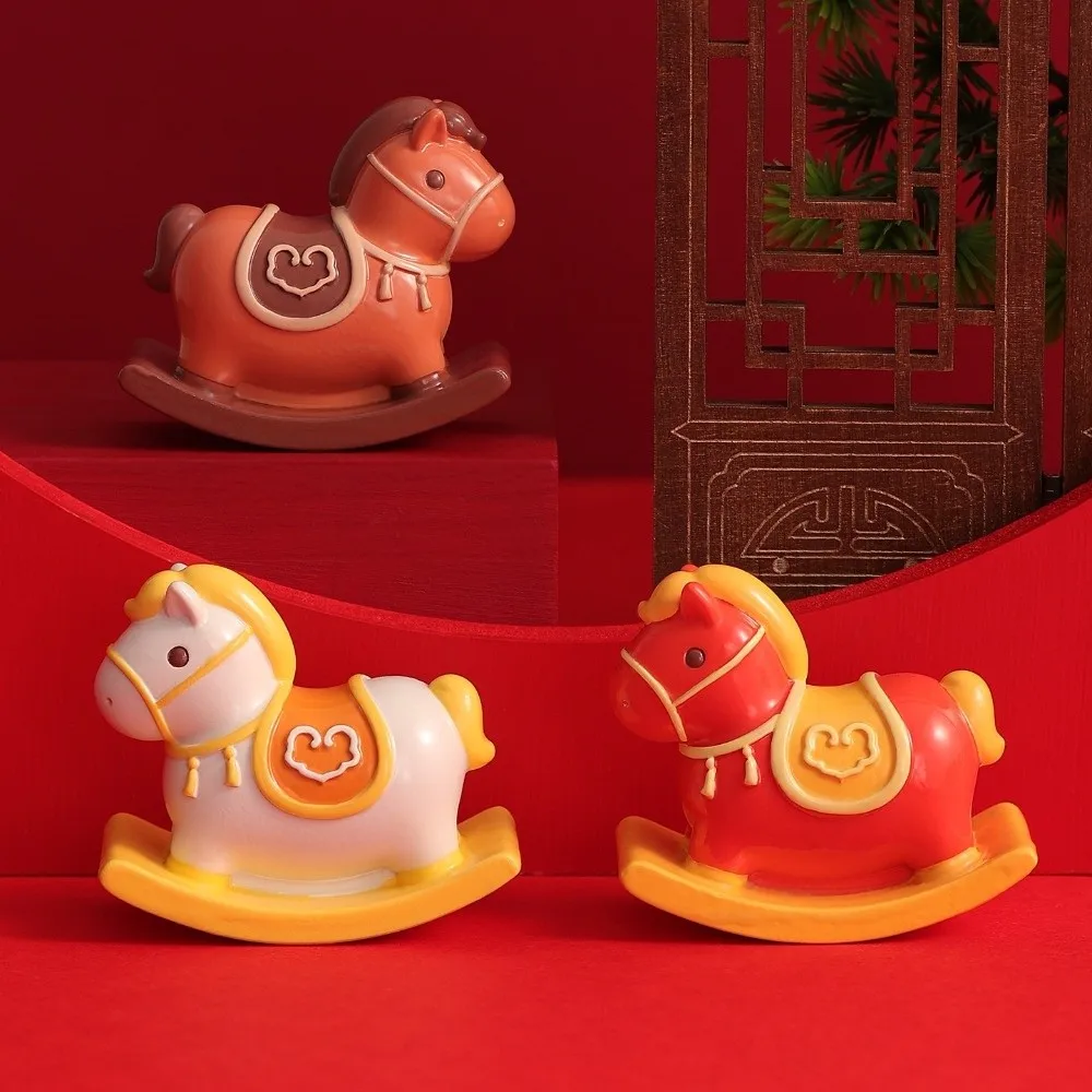 

Cute 2026 Horse Year Mascot Ornaments Resin Lifelike Zodiac Horse Figurines Decorative Funny Horse Figures Ornament Table Desk