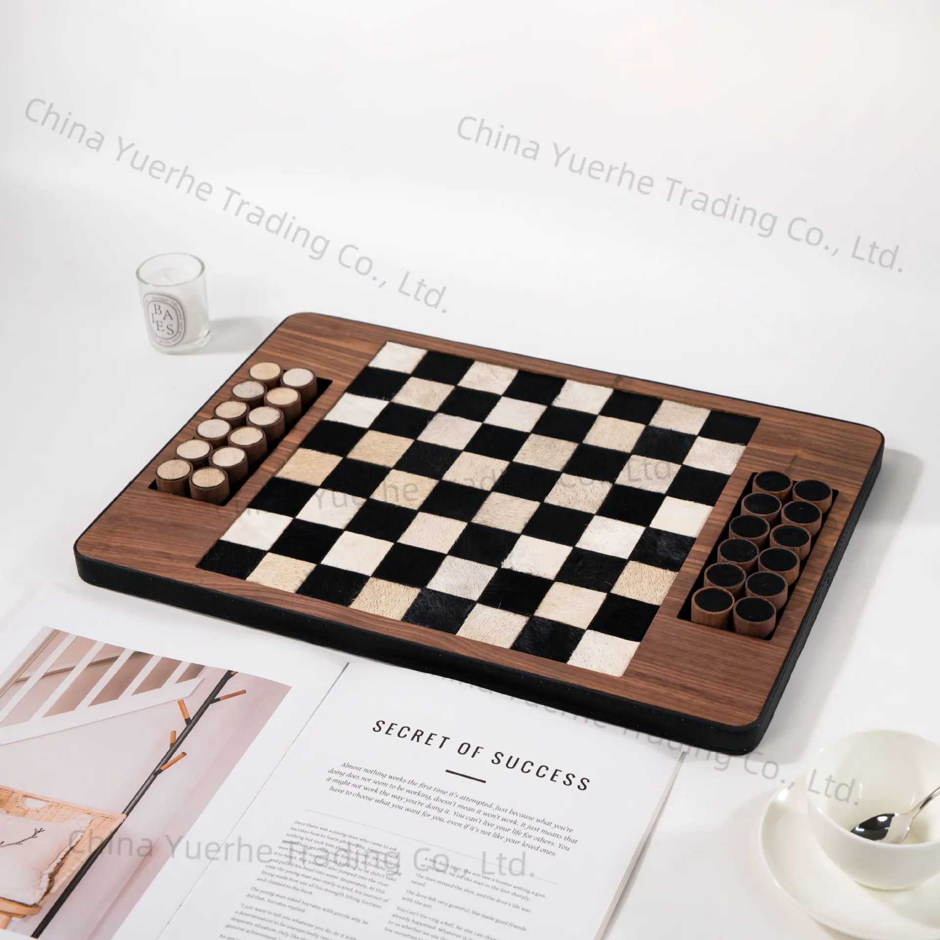 

Simple and modern light luxury horsehair leather chess board ornaments model room sales office bedroom living room table top dec