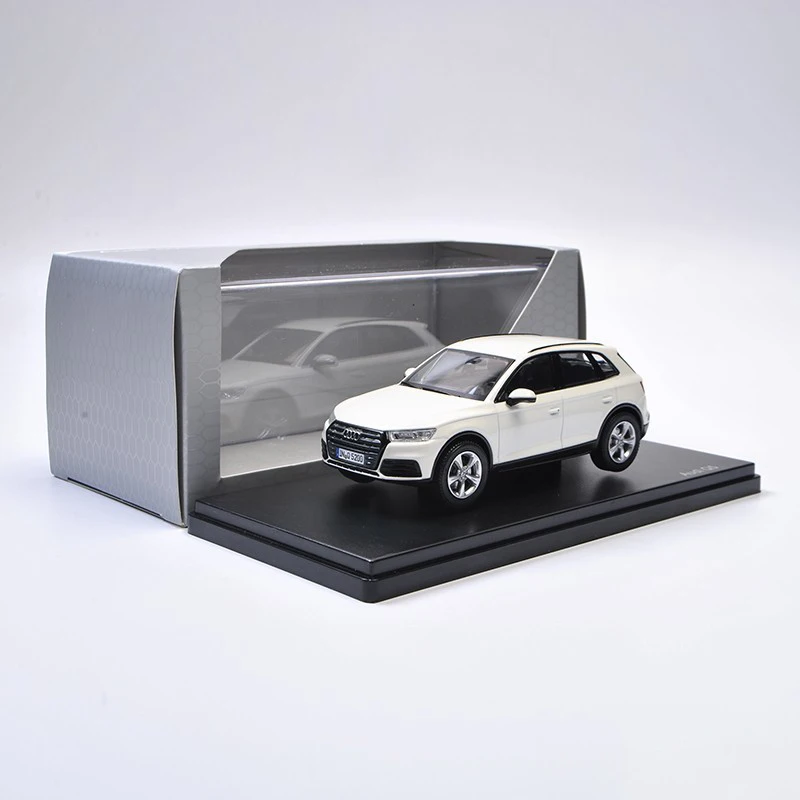 1:43 Audi A1 Station Wagon Audi Q5 Model Auto Metalen Legering Speelgoed Auto Voor Kid Geschenken Collectie Display Box