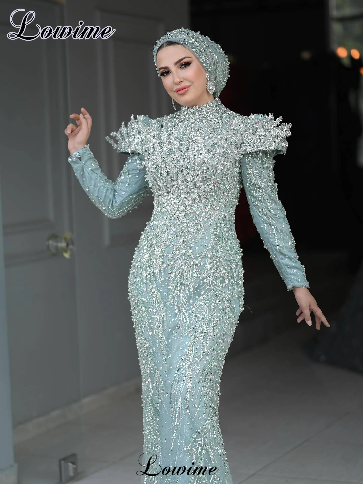 

Middle East Muslim Evening Dresses Luxury Crystals Long Sleeves Wedding Party Dresses Formal Gowns Robes De Soirée Customized