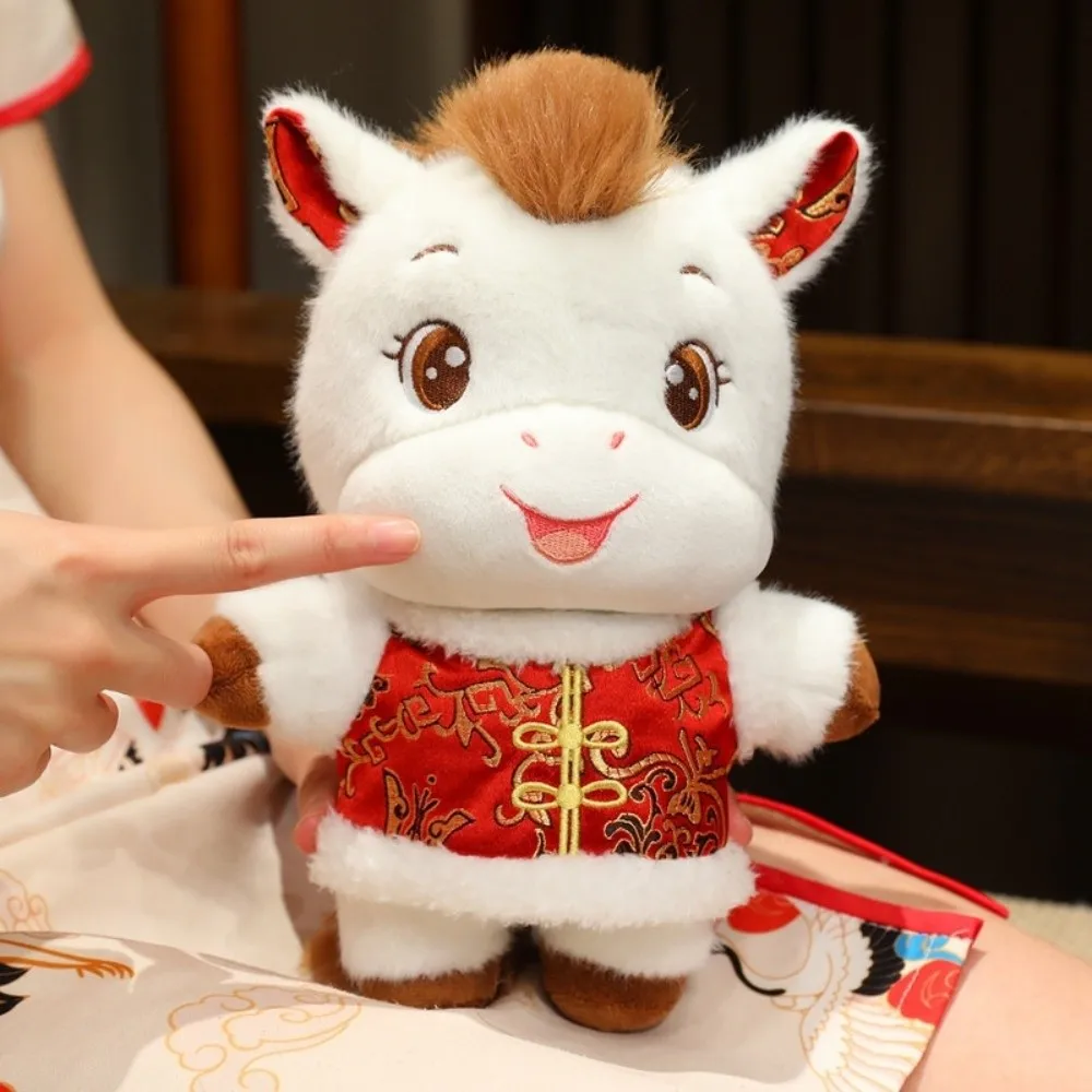 Traje chinês 2026 cavalo bonito mascote cavalo de pelúcia kawaii criativo zodíaco pônei estatueta decoração para casa