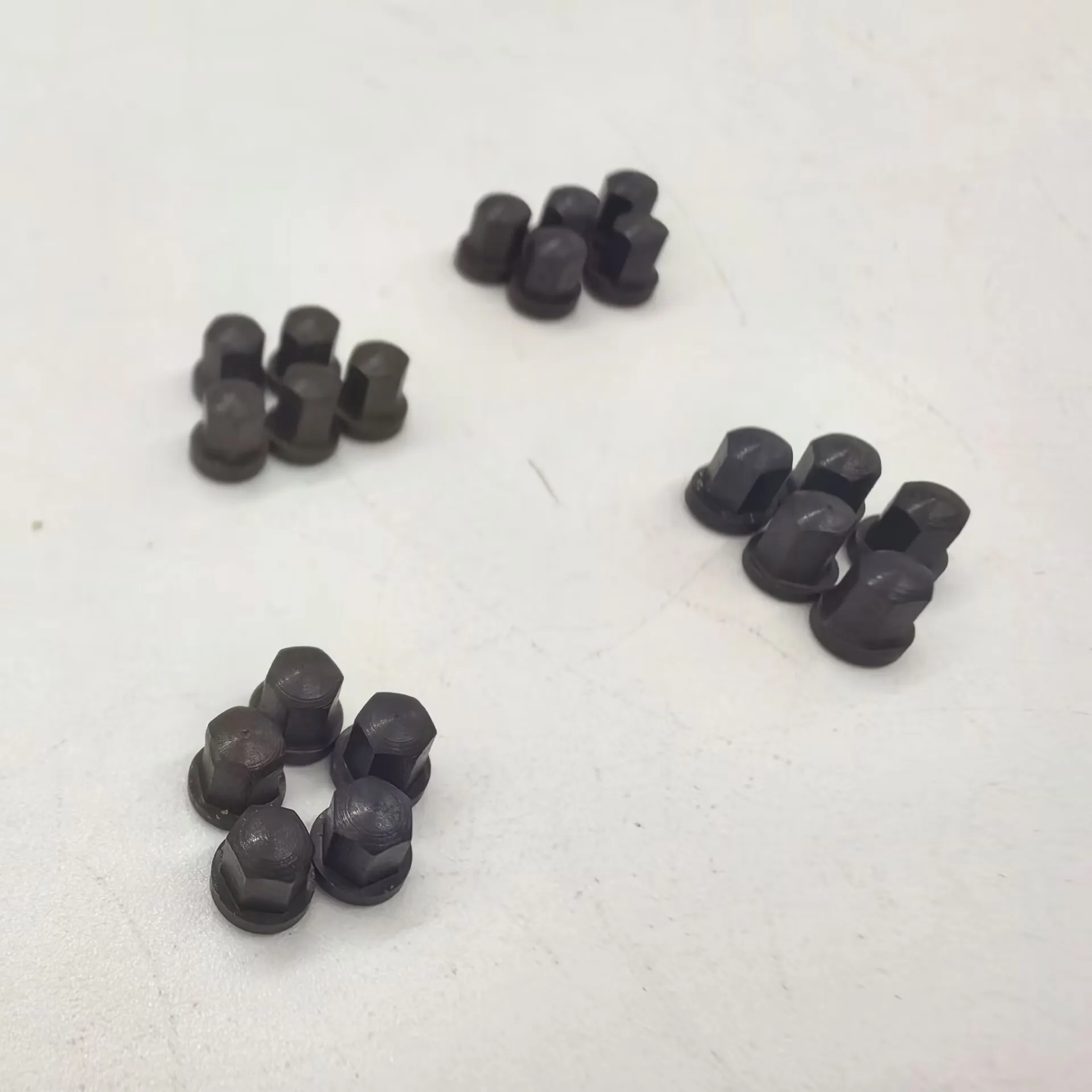 1/14 RC 20pcs Wheel Hub Nut M2 Screw Parts For Tamiya Rc Truck Tipper 770s 56368 For MAN TGX RC Model Truck DIY Accessory Toy