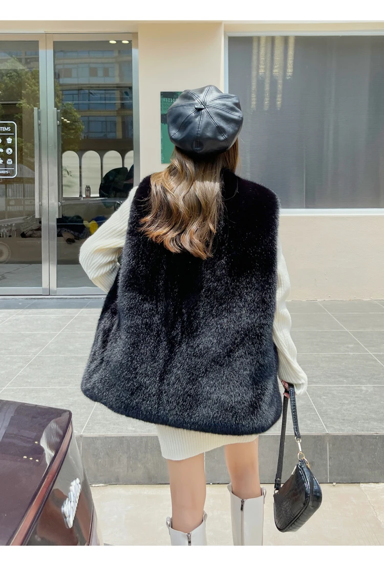 2024 Autumn/Winter new V-neck Thickened Women's Environmentally Friendly Fur Vest Fashion Coat Mid length faux fox fur vest