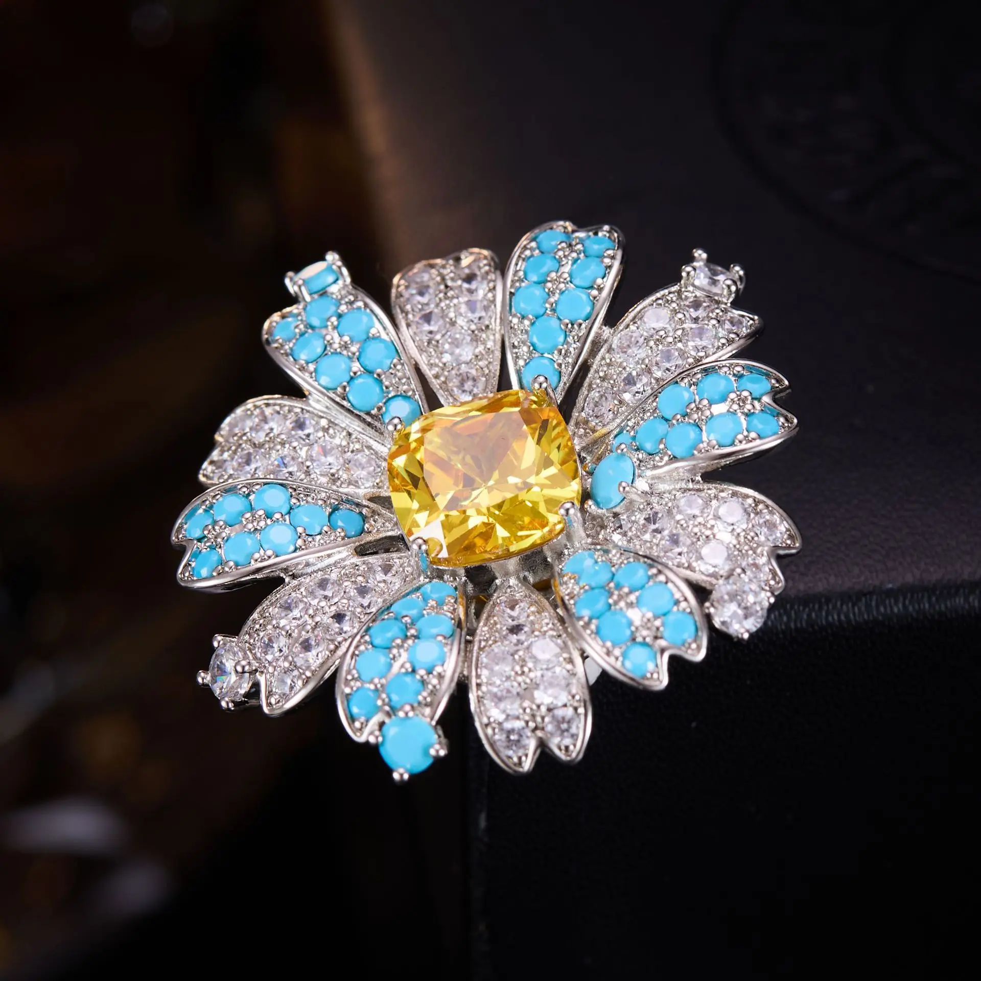 Sparkling Daisy Brooch with Crystal Center, Magnetic Closure Blazer Pin for Evening Party Gift