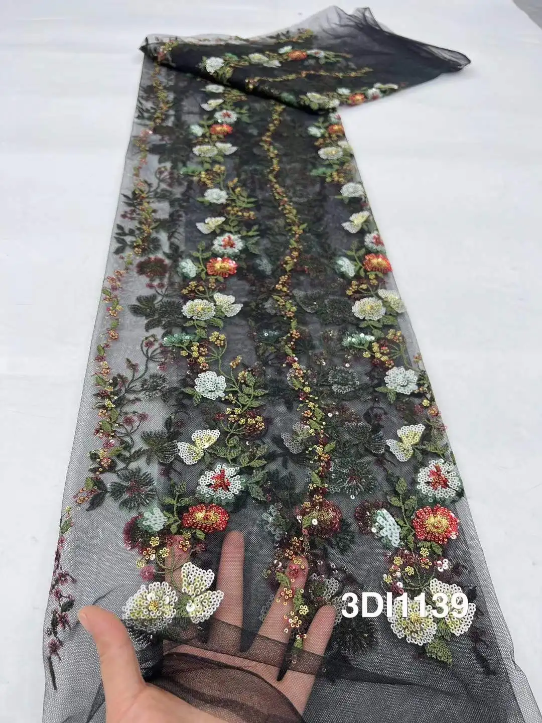 2025 قماش دانتيل تول فرنسي قماش دانتيل ترتر أفريقي عالي الجودة لفستان الزفاف فستان سهرة فاخر