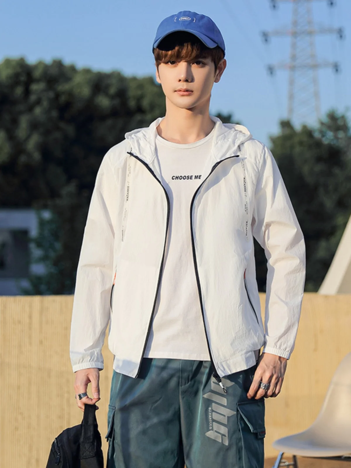 

Молодежная летняя солнцезащитная одежда, мужская XS, маленький размер, с капюшоном, приталенная модная ветровка или куртка на молнии