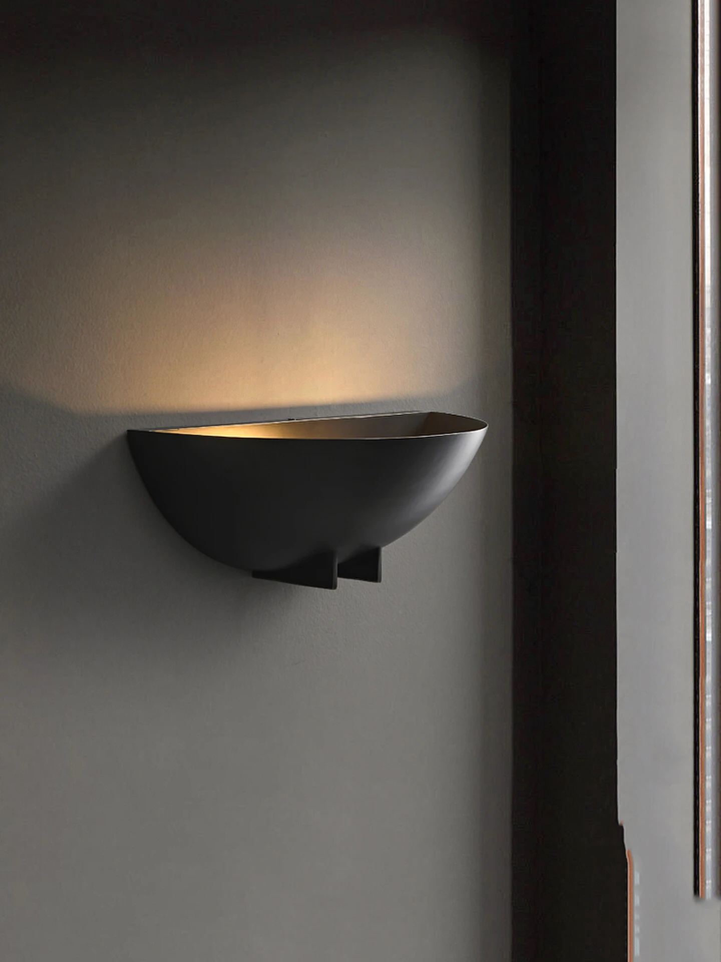 

LED Minimalist Copper Wall Sconce Lamps Black Gold Metal Creative Wall Mounted Light Fixture Luxury Designer Lamps Lampen