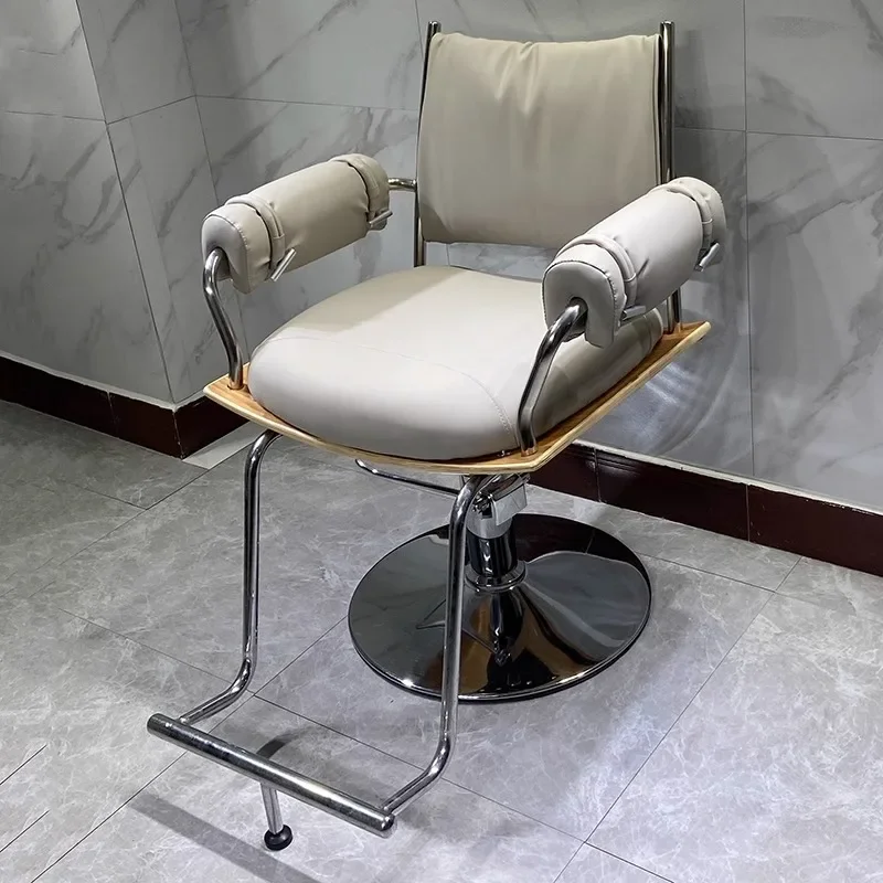 Рисунок 3 - Профессиональные парикмахерские стулья