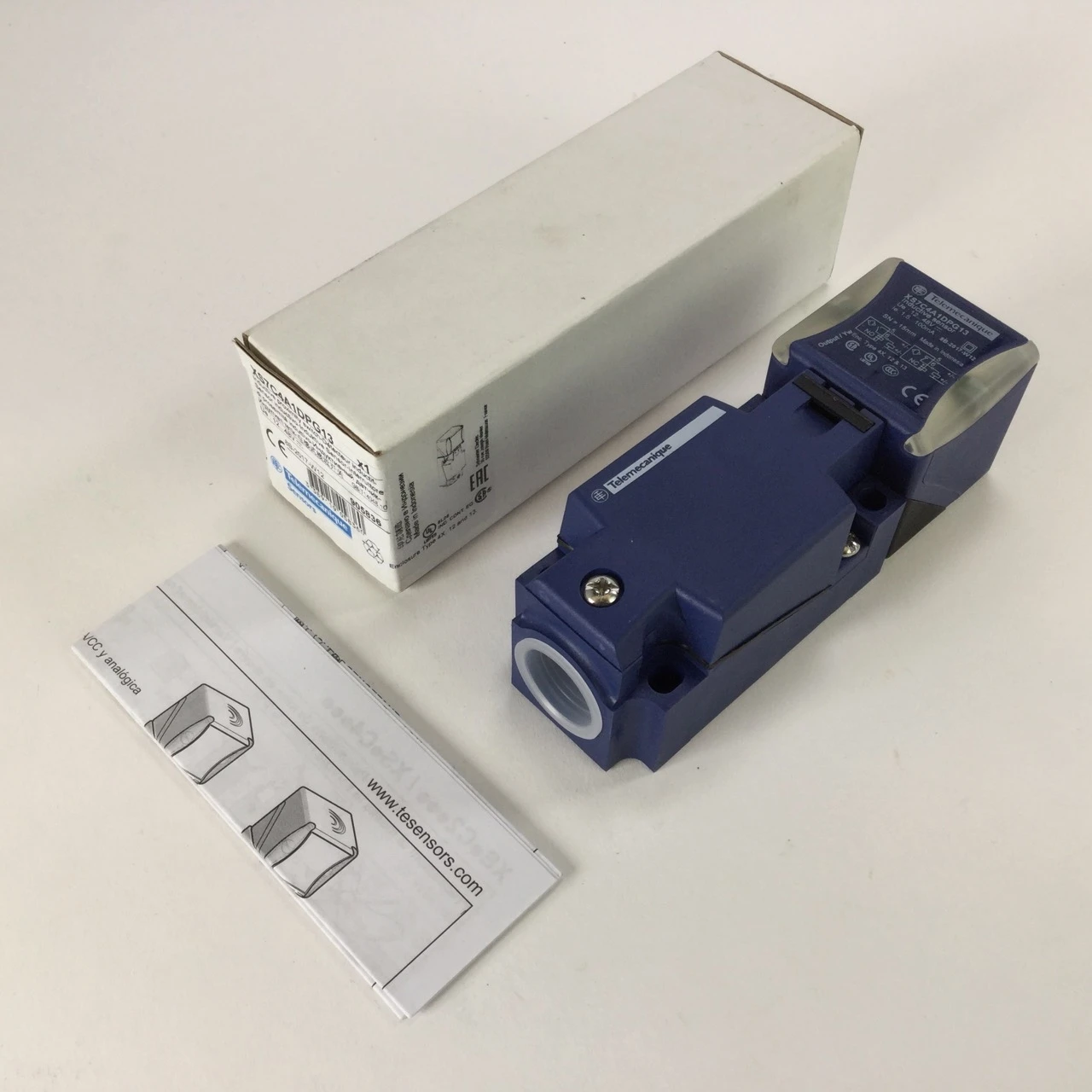 

XS7C4A1DPG13 Inductive Block Proximity Sensor