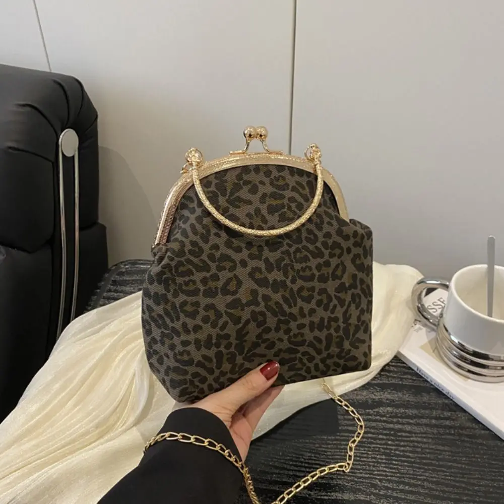 

Wrist Bag Leopard Print Shell Bag Large Capacity Shoulder Bag Box Handbag Metal Chain Messenger Purse Ladies Clutch Bag Women