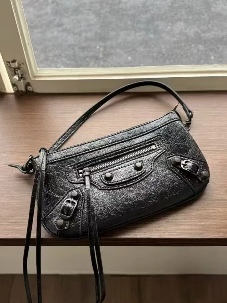 borsa-da-moto-nuova-2026-borsa-a-tracolla-con-rivetti-borsa-alla-moda-borsa-a-tracolla-in-pelle-di-vacchetta-cerata
