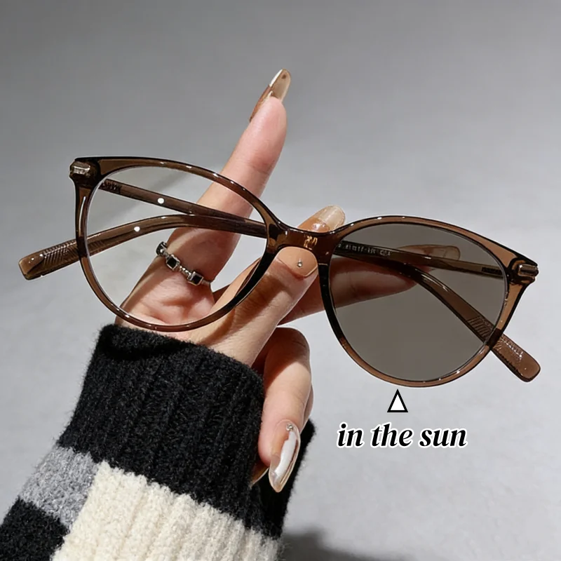 

Women's Vintage Stylish Photochromic Glasses Fashion Anti-UV Blue Light Blocking Glasses Men Trendy Optical Eyeglasses Frames