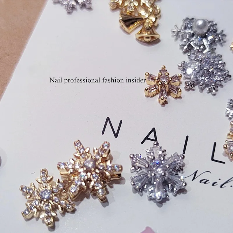 5PCS New Christmas Nail Accessories Zirconium Alloy Rhinestone Real Gold Snowflake Ultra Shiny Luxurious Nail Jewelry