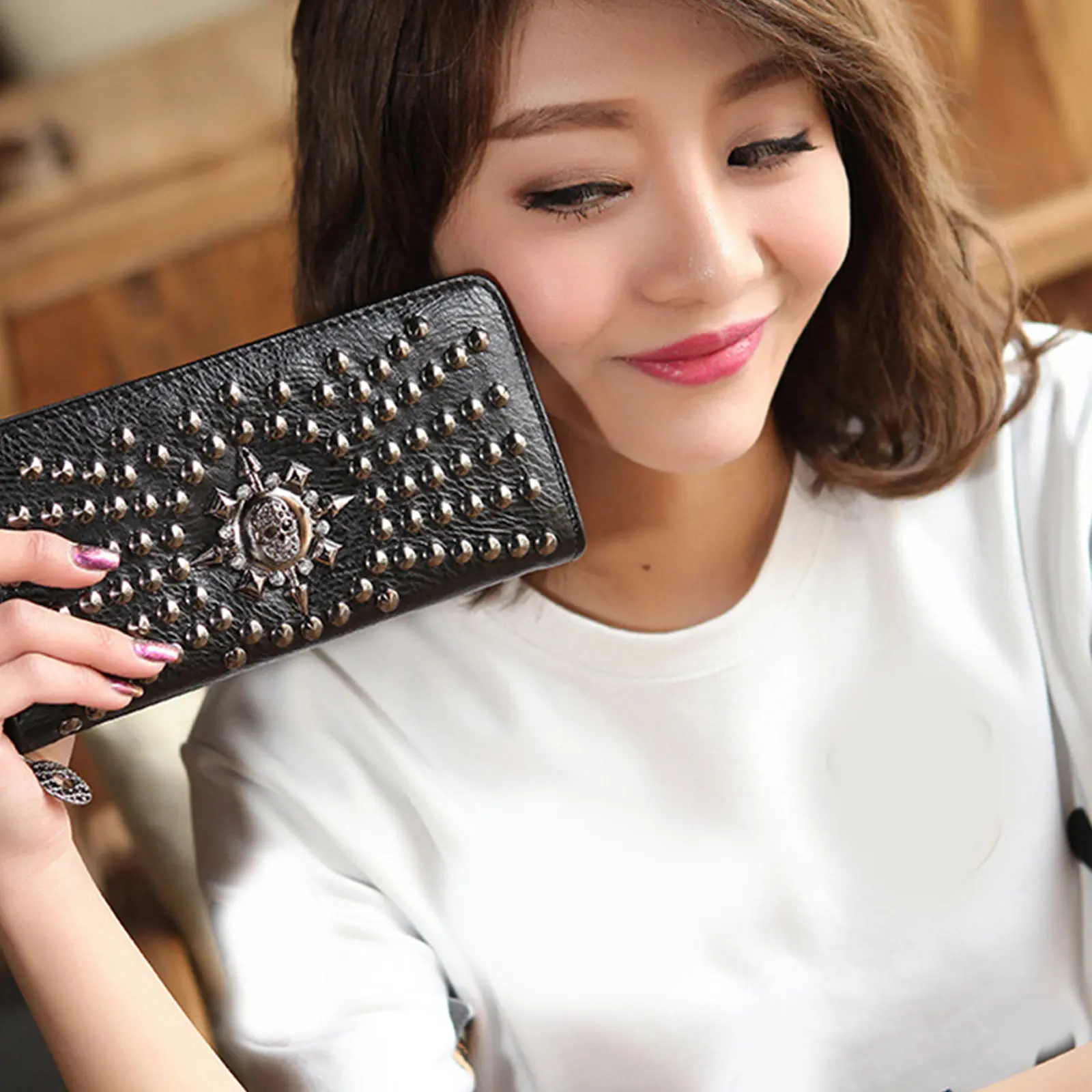 

Кошелек-клатч унисекс из ПУ кожи с молнией и принтом черепа, стильный, компактный, серебристый, для мужчин и женщин, для повседневного использования, с отделениями для монет и кредитных карт