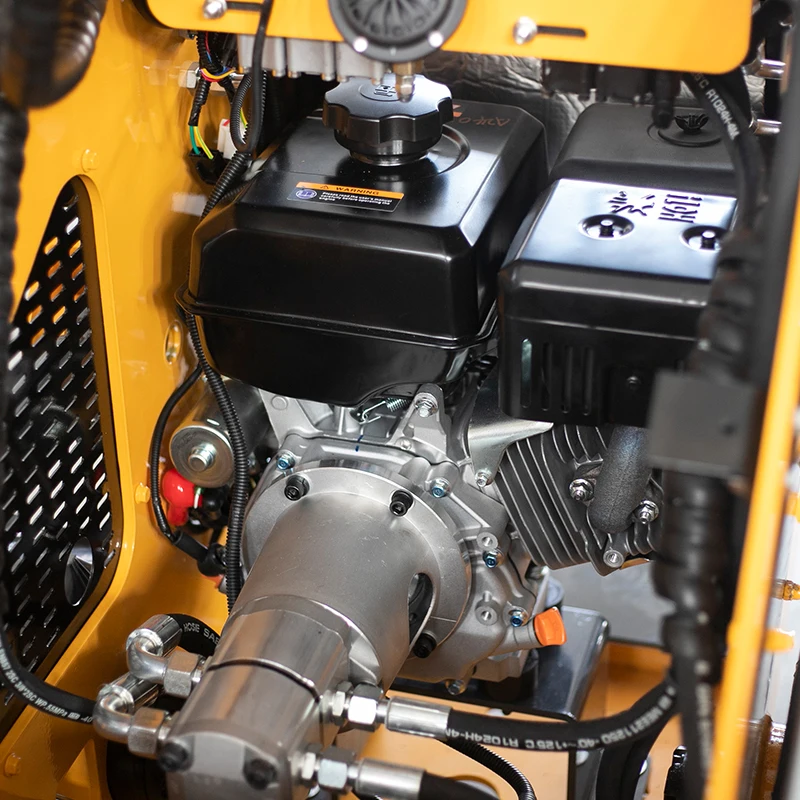 Customized Mini Skid Steer Loader EPA Engine Mini Loader One Year After-Sales Service Riding Skid Steer Loader