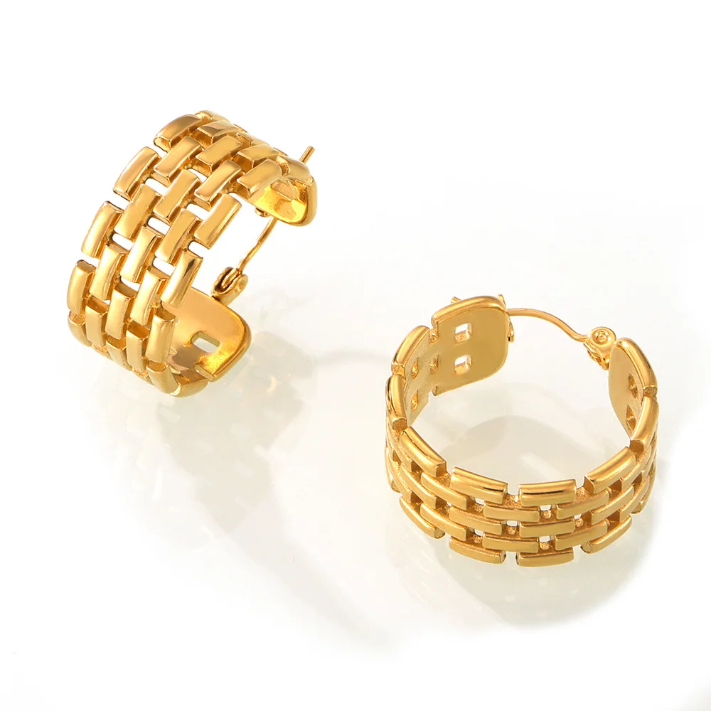 

Luxury vintage gold-plated multi-layer cut-out earrings Fashionable jewelry chain design U-shaped earrings