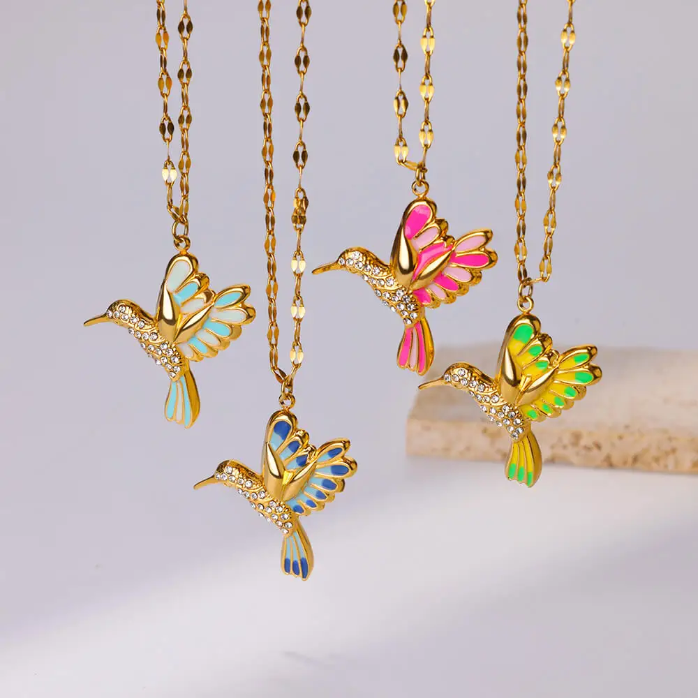 Cute Colorful Birds Necklace For Women Gold Color Stainless Steel Romantic Heart Grass Pendant Necklace Wedding Jewlery Gift New