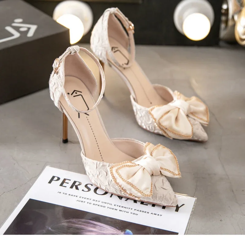 Luxury Pearl Crystal Bowtie White Wedding Shoes Women  Spring Brand Designer High Heels Pumps Woman Thin Heeled Party Shoes