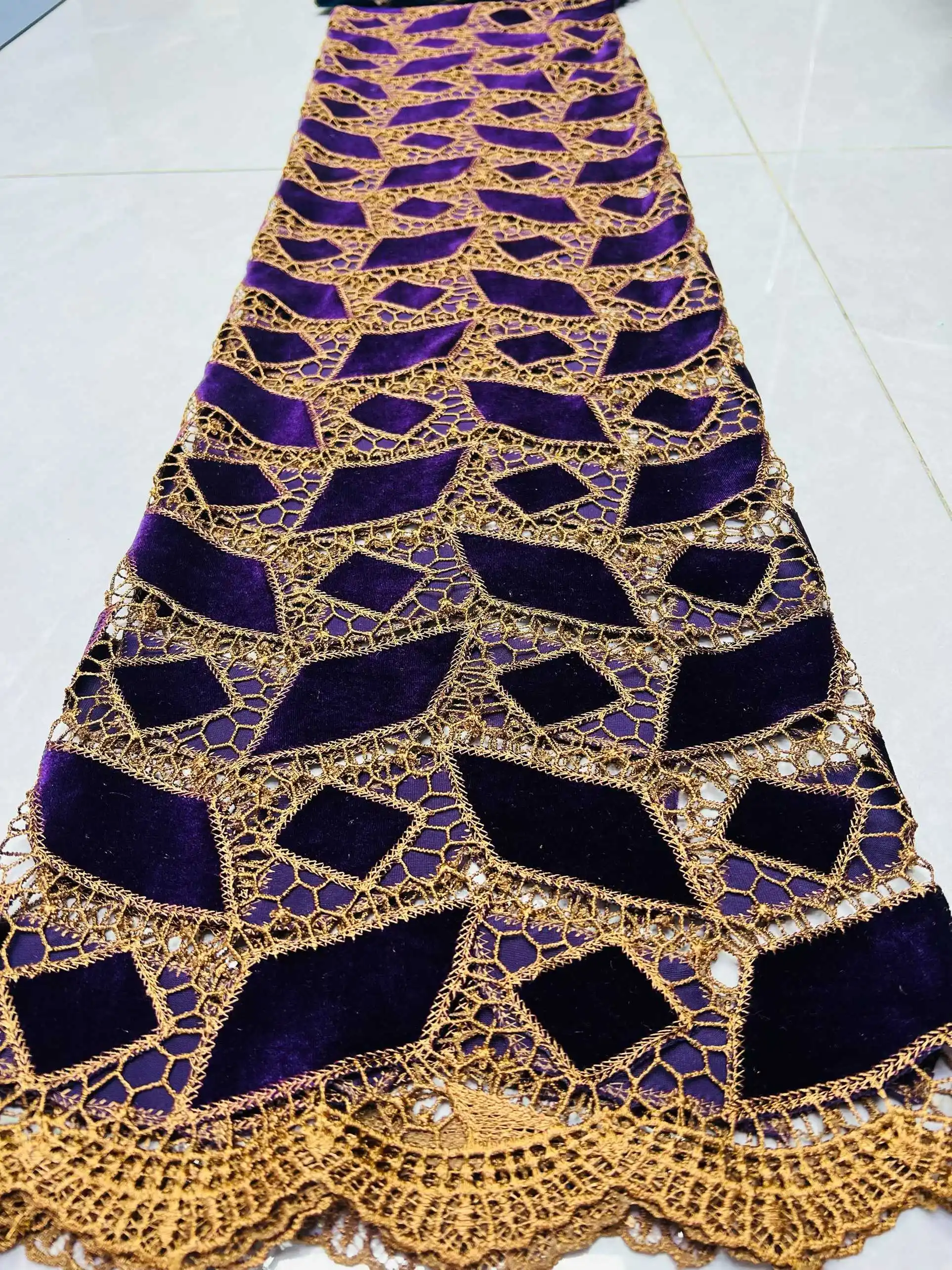 

Luxury Nigerian Guipure Velvet Fabric 2026 Latest African French Style for Women Wedding Party Dresses Sewing