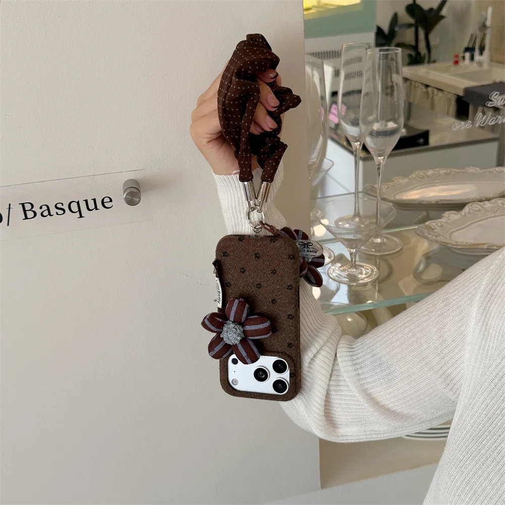 Fashion Korea Ins brown Full Flower Phone Case For iPhone 18 Pro 15 16 17 Pro Max Cover Shockproof Cute Plush Cases with Chain
