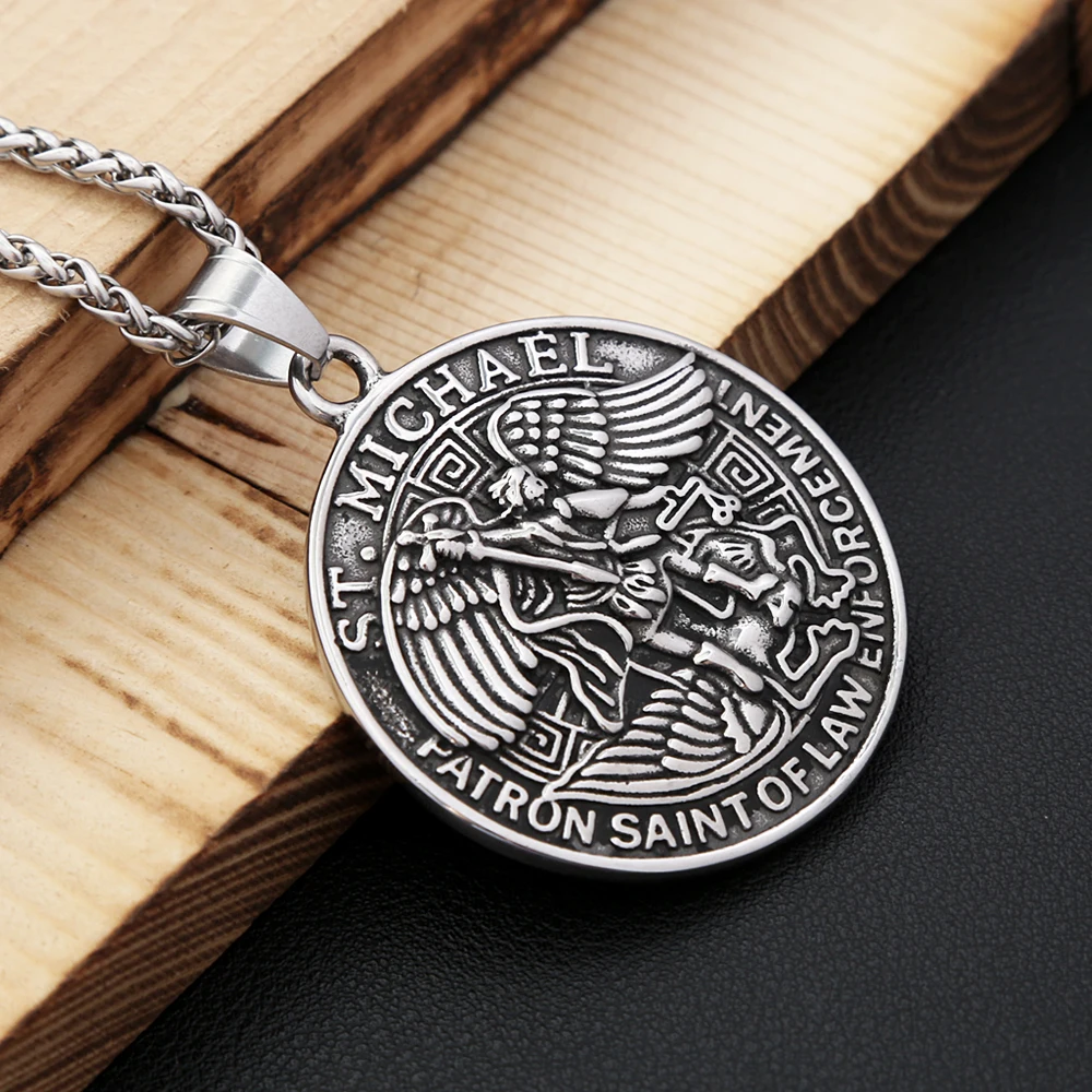 Pendentif classique Saint Michael archange pour hommes, colliers de motard en acier inoxydable 316L, amulette archange, bijoux cadeaux, livraison directe