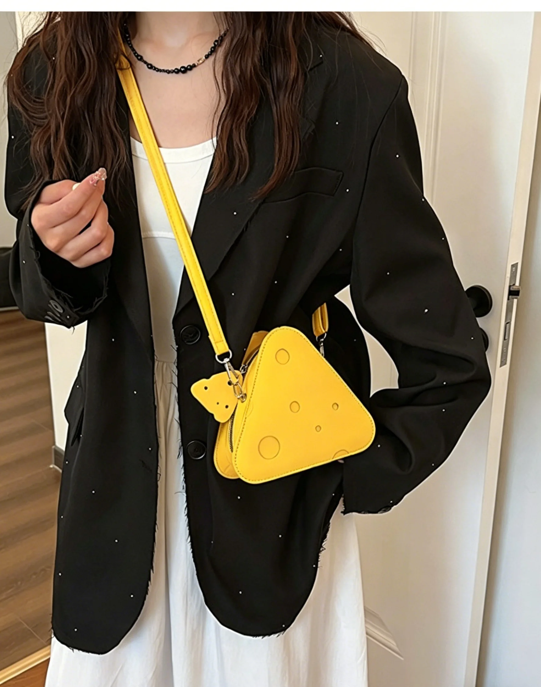 Cute Cheese Shape Crossbody Bag For Women 2026 New Creative Triangle Shoulder Bag Novelty Mini Purse