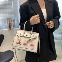 Trendy Oversized Tote Bag 2025 - Women's Casual Large Capacity Shoulder Bag with Crossbody Strap