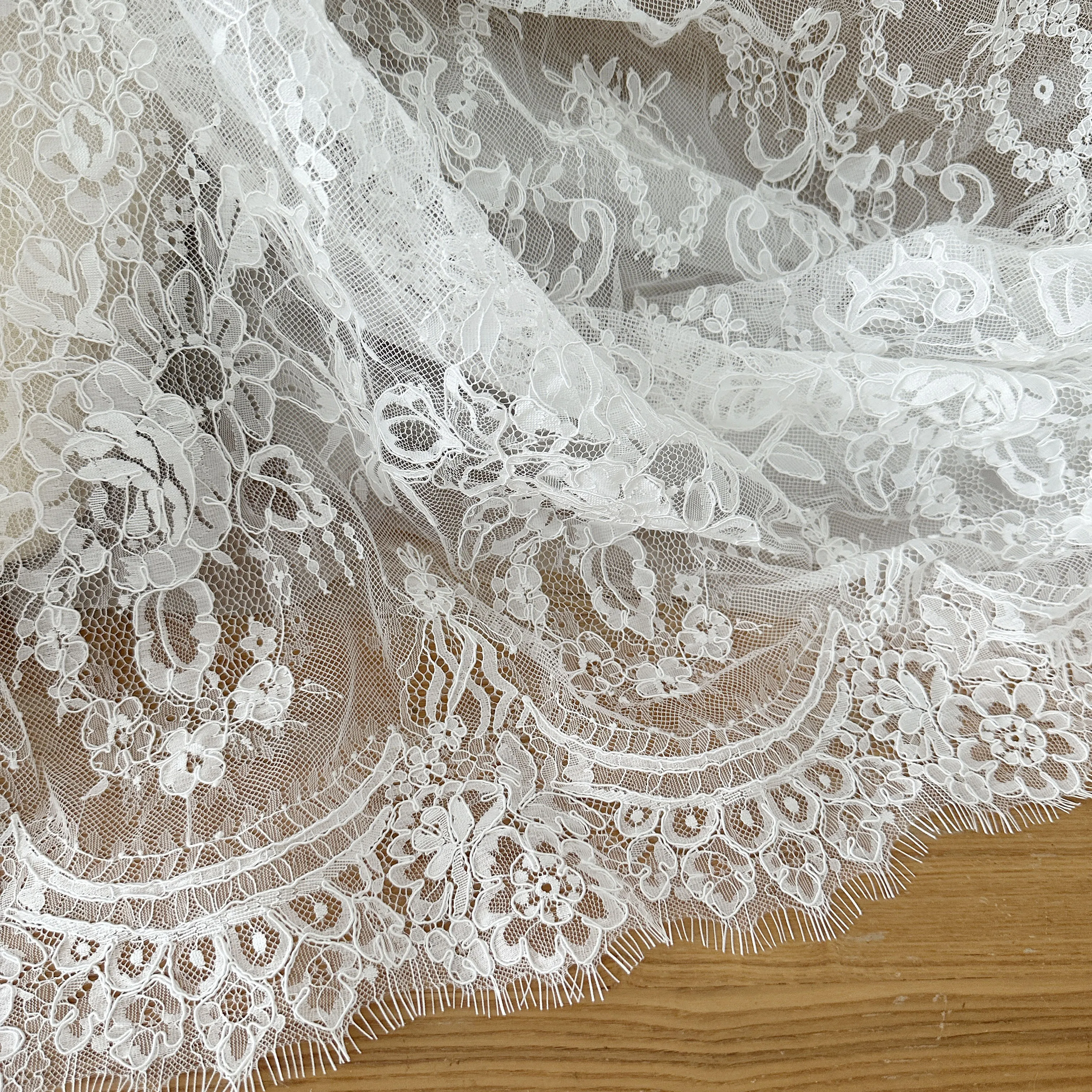 3 Meters Hand Made Alencon Lace Trim in Ivory , Bridal Veil Straps for Wedding Sash, Headband Jewelry Costume Design