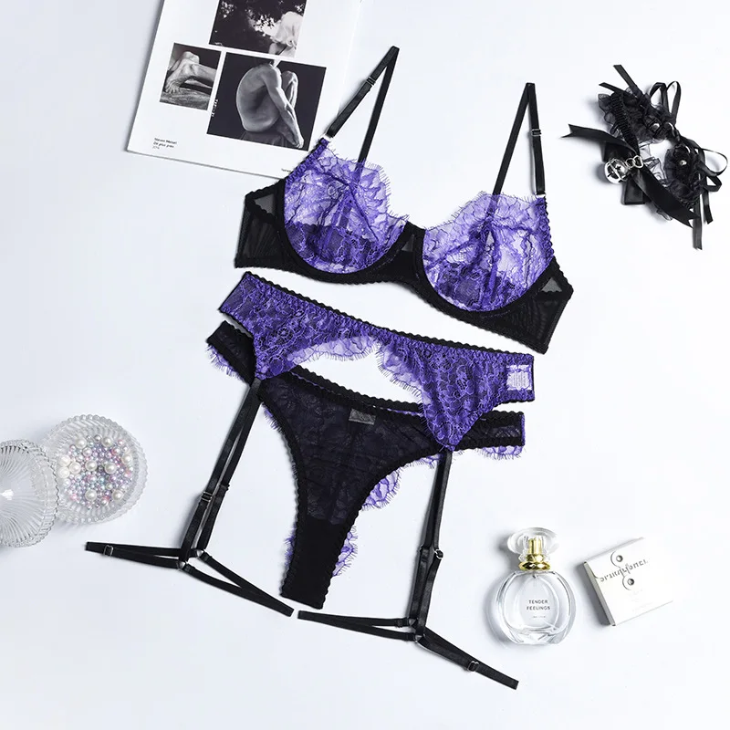 Conjunto de Lingerie Sexy em Renda Transparente com 3 Peças |   Conjunto de Lingerie Grátis com Compra