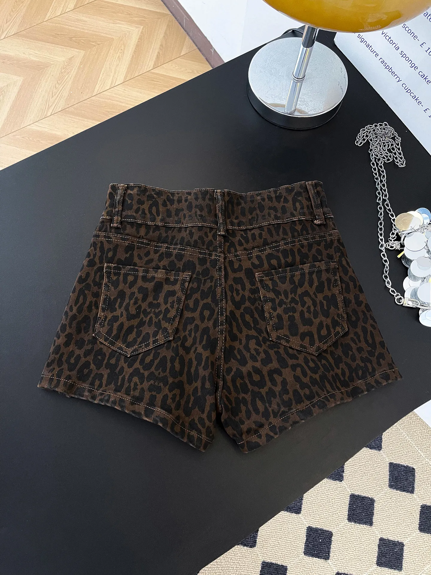 Shorts en jean imprimé léopard - Street Fashion American avis et prix