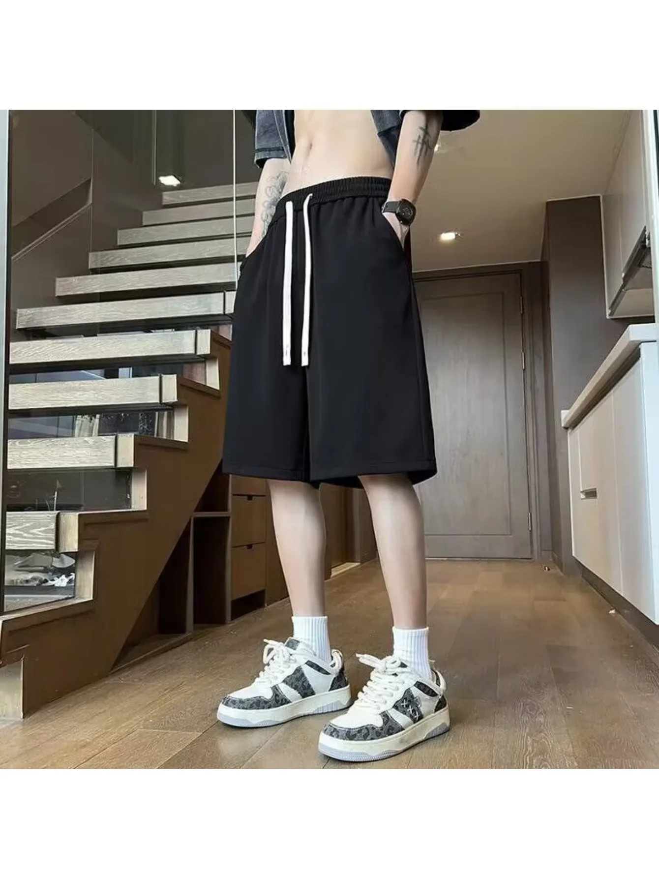 2026 Summer New Men'S Korean Style Below Knee 5-Minute Length Pants Black Drawcord Oversized Straight Sports