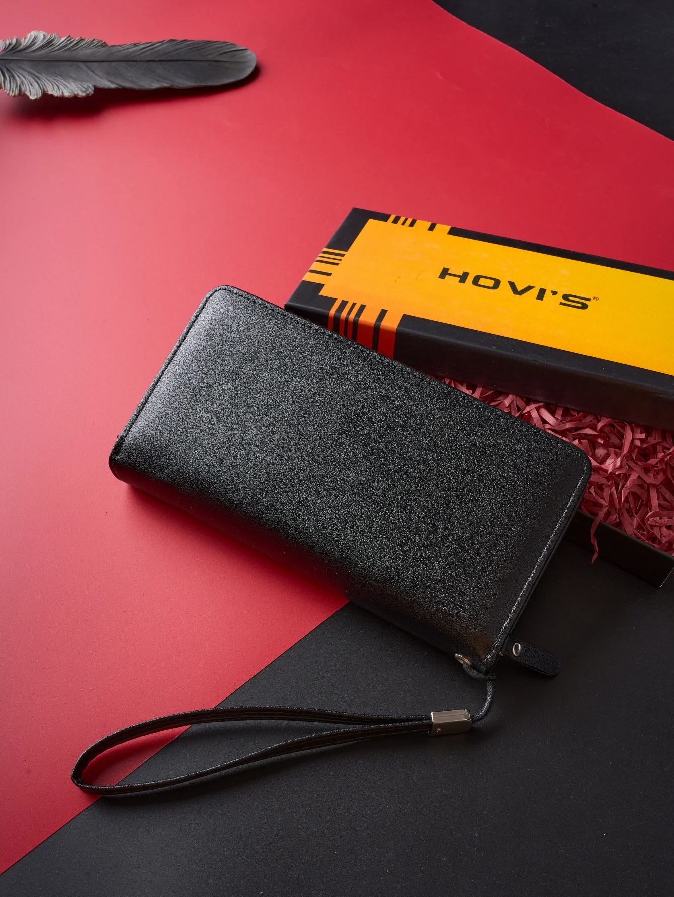 Diese Clutch ist für den modernen Profi konzipiert und bietet eine elegante Mischung, die jede Business-Kleidung verschönert.