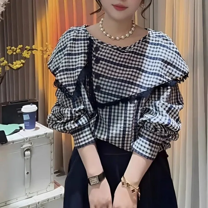 

Women's New Style Top South Korea Dongdaemun High Appearance Level Vintage Lace Splicing Lotus Collar Long-sleeved Plaid Shirt