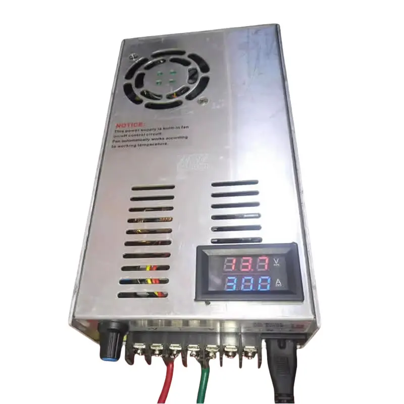 nouveau-chargeur-de-batterie-au-phosphate-de-fer-et-de-lithium-ternaire-pour-les-series-3-et-4-avec-courant-de-charge-reglable-et-indicateur-de-tension-et-de-courant