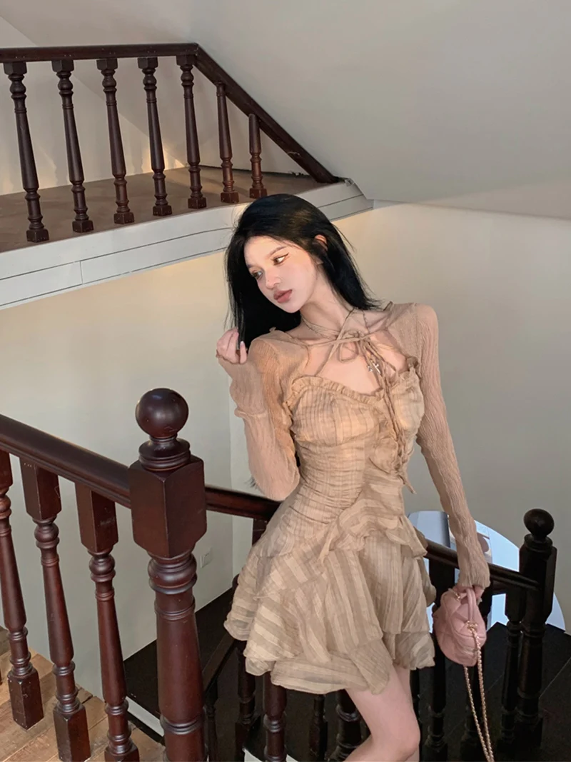 

Sexy Dr Women's Street Sle High Waist Bowed Pure Desire Wind Spicy Girl ort Skirt with Lace Trim V Ne Svel