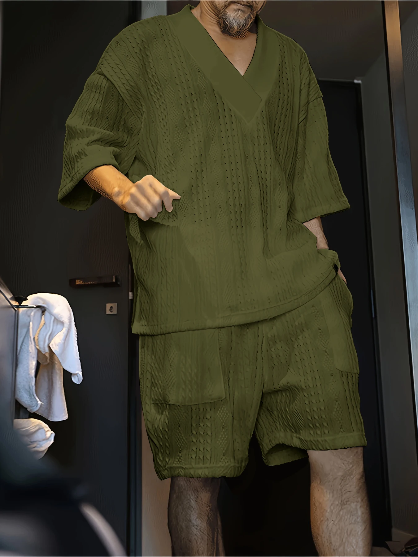 

Casual Sweater Set for Men's Summer Loose Short Sleeved T-shirt Shorts for Men's Wool Woven Set for Men's Summer New Style