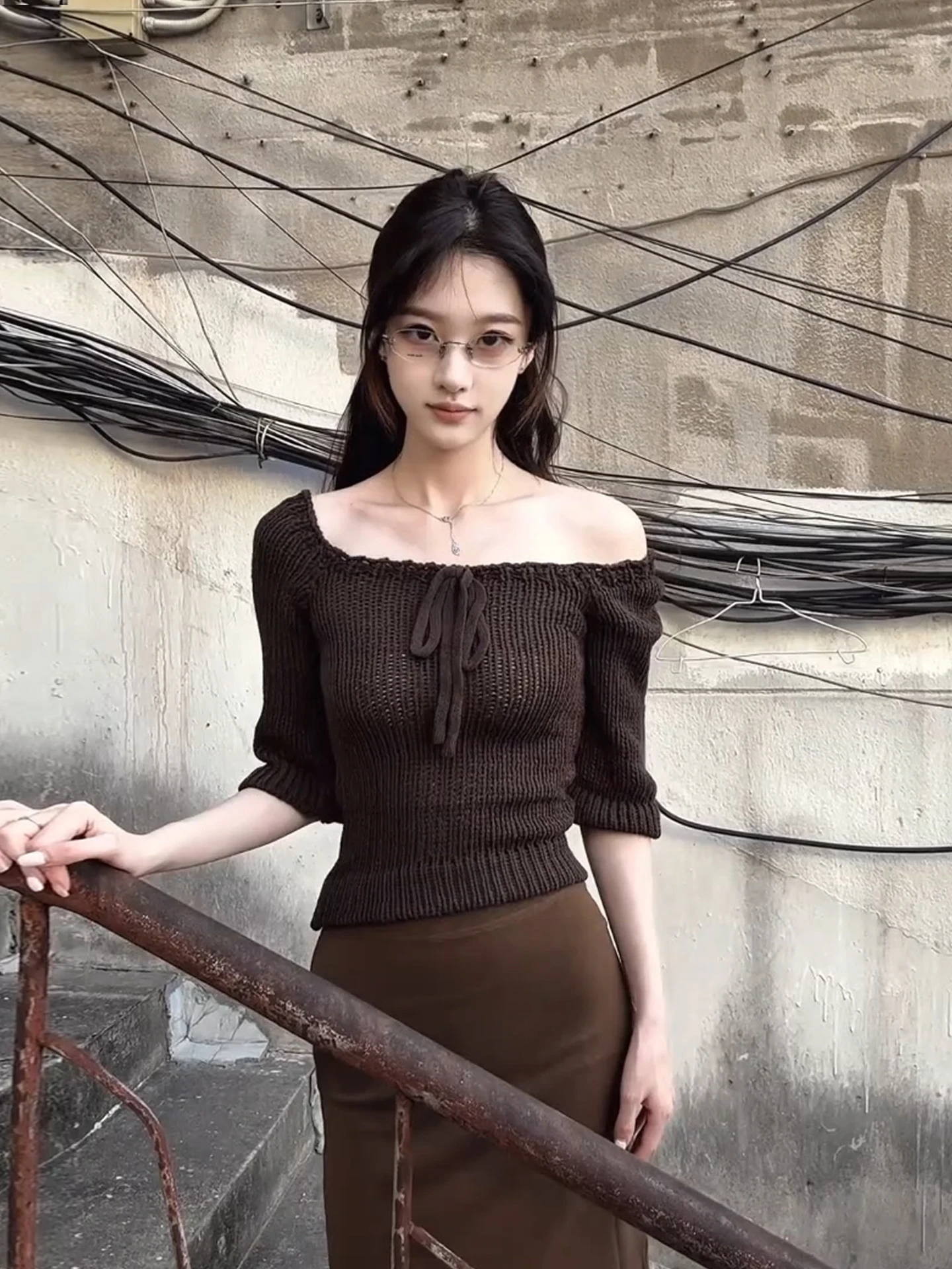 

XZY plus Size Retro Knitwear with Belt Square Collar Women's Two-Piece Set Early Autumn Coffee Color Skirt Casual Sle