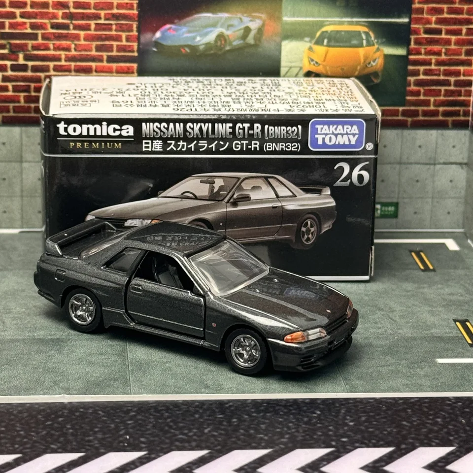 タカラトミー NISSAN SKYLINE GT-R (BNR32) Se918e961284b4d538f72833ab50e9